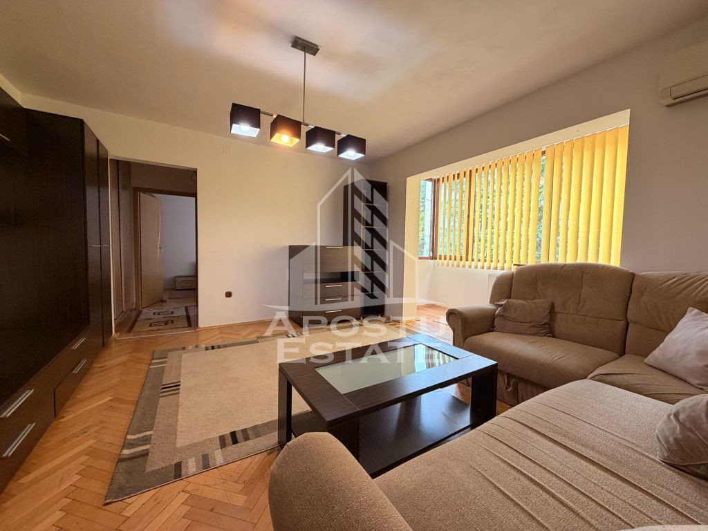 Apartament 3 camere de inchiriat, Complex Studentesc