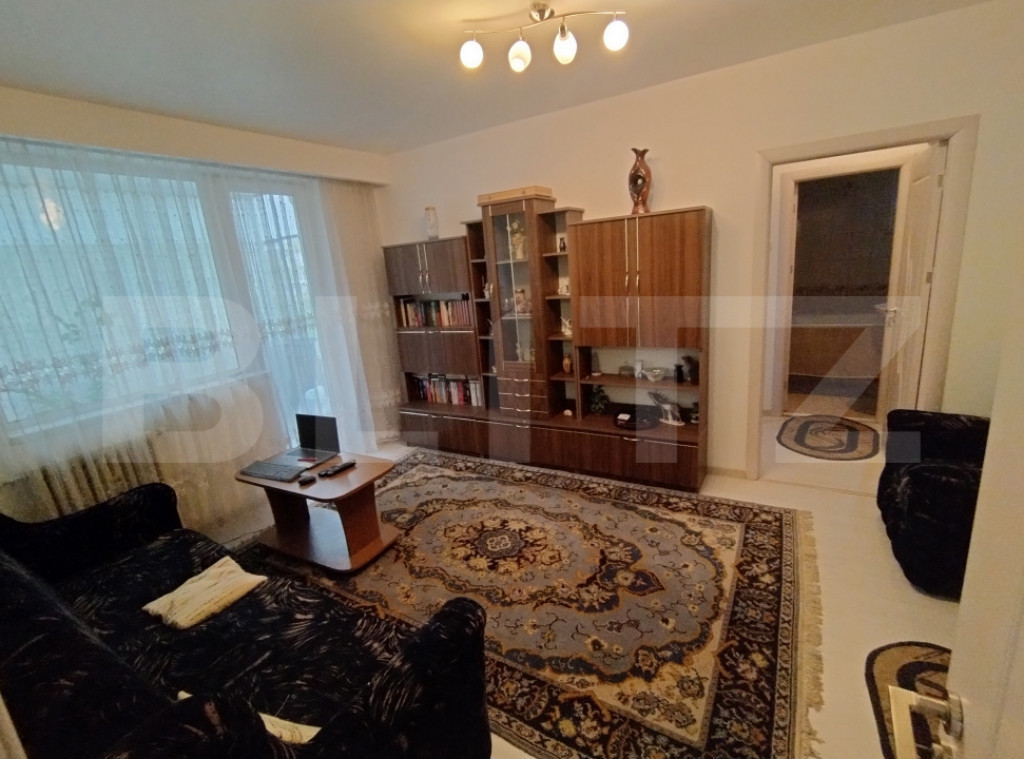 Apartament 2 camere, etaj 1, 49 mp, Rovine-zonă excelentă