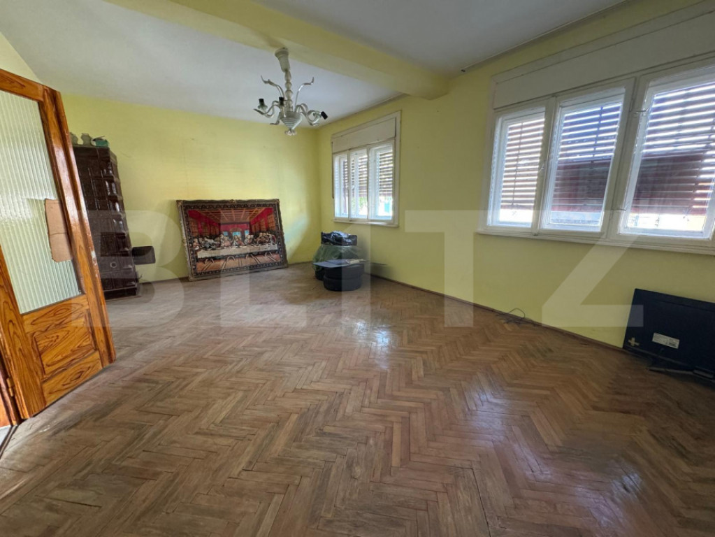 Casă de vânzare, 98 mp, zona Centrală