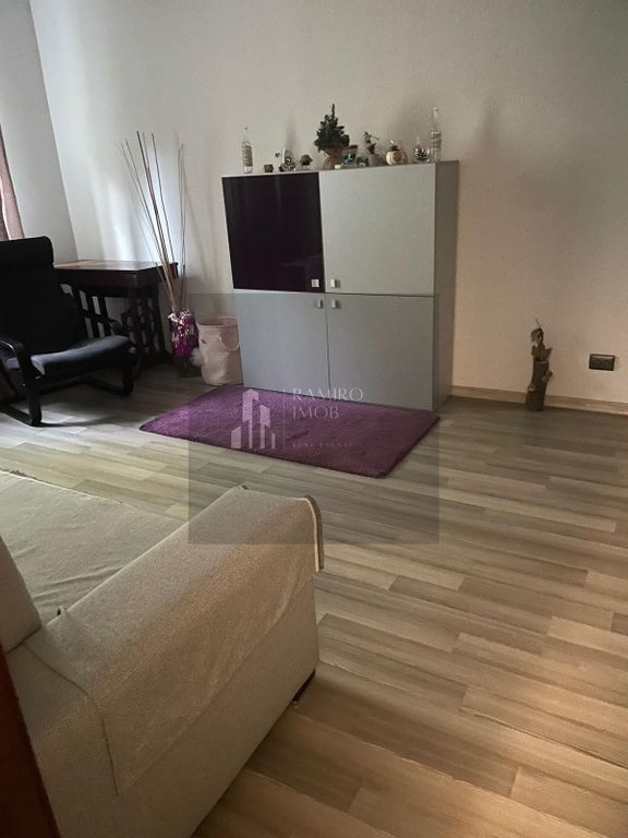 Apartament 2 camere decomandat/balcon/boxa Alexandru Obregia.