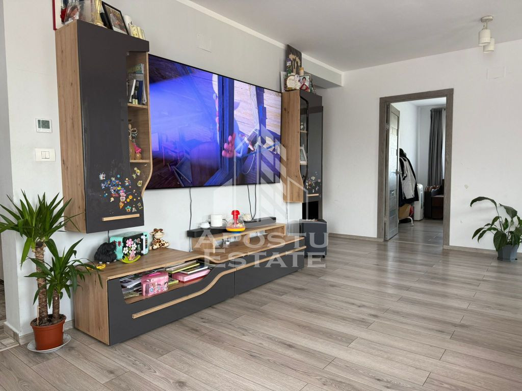 Casa individuala pe parter cu 4 camere, teren 711 mp, Urseni