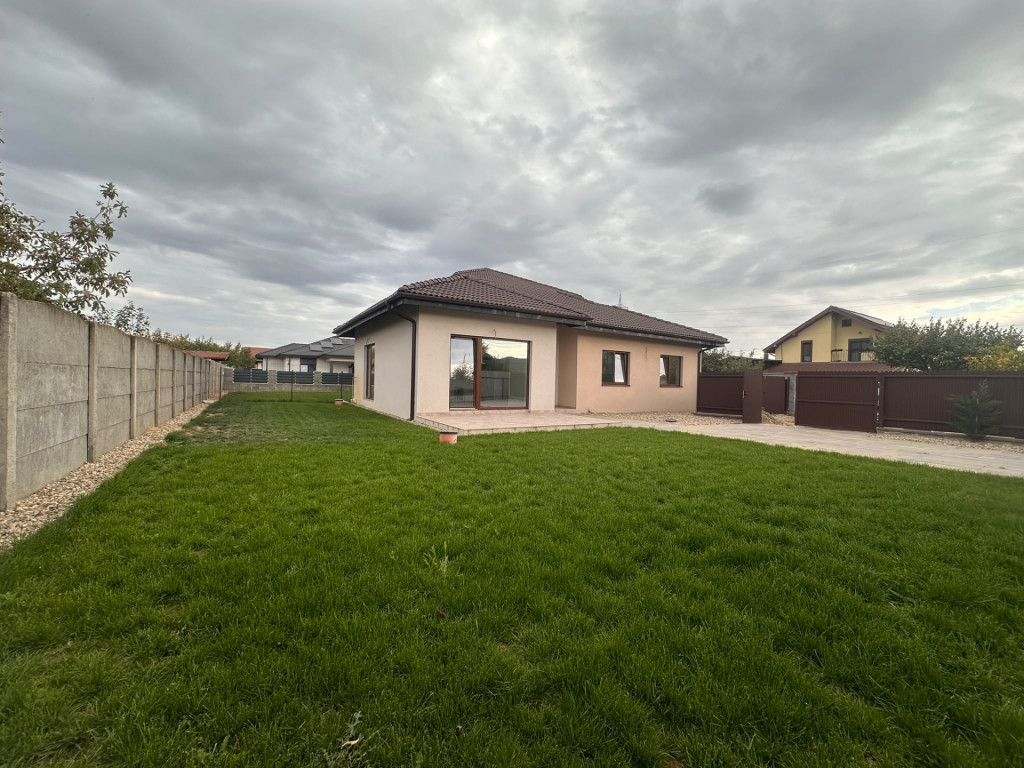 Duplex Parter 3 dormitoare 2 bai | 97 mp utili | 340 mp tere