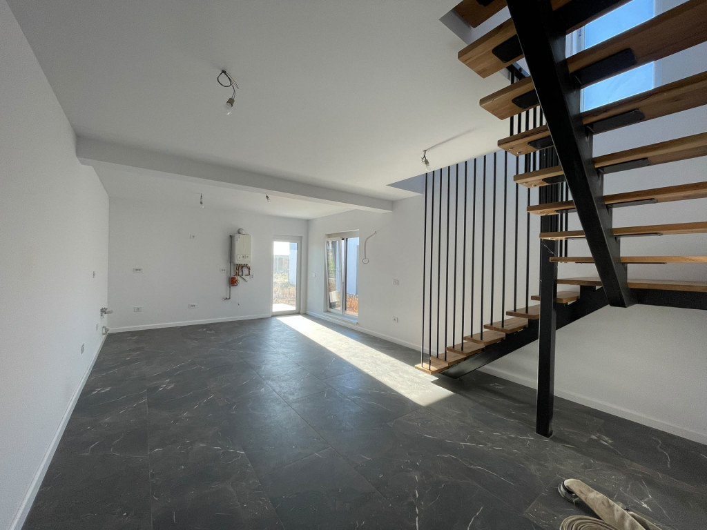 Duplex 4 camere 2 bai | 109 mp | Covaci | Super Pret