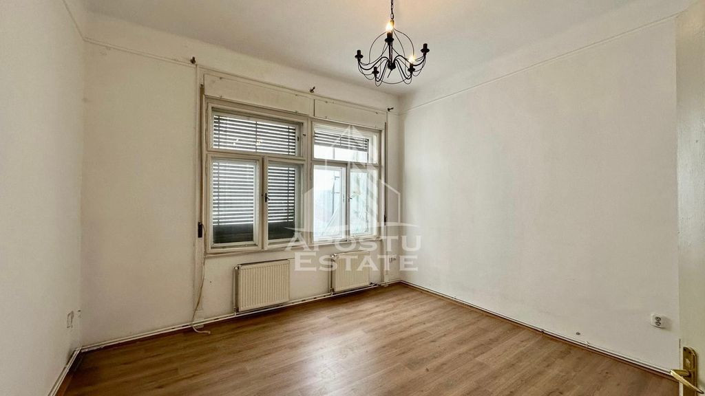 Apartament 2 camere si boxa de 15mp de vanzare, zona Elisabetin