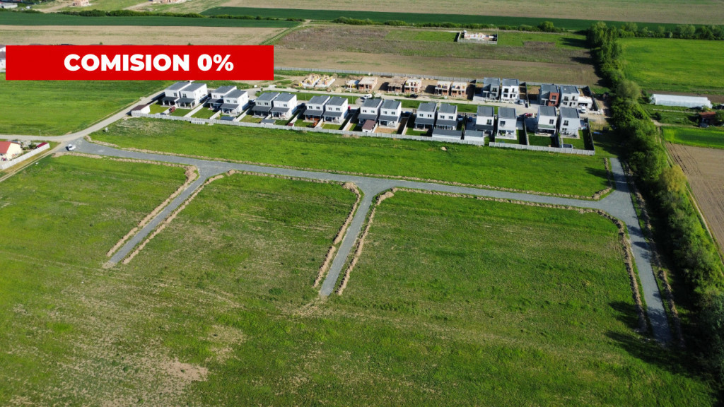 Parcela teren - ideal pentru casa sau duplex - Bucovat - com