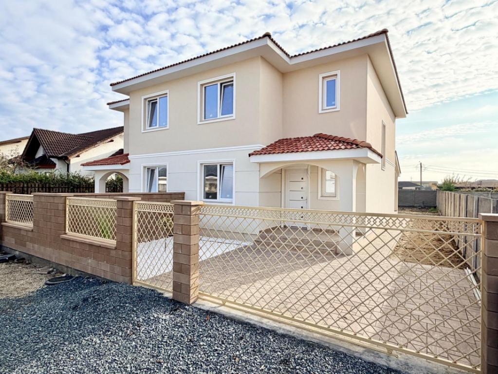 Duplex 4 camere - Izolatie fonica - Cartier complet asfaltat
