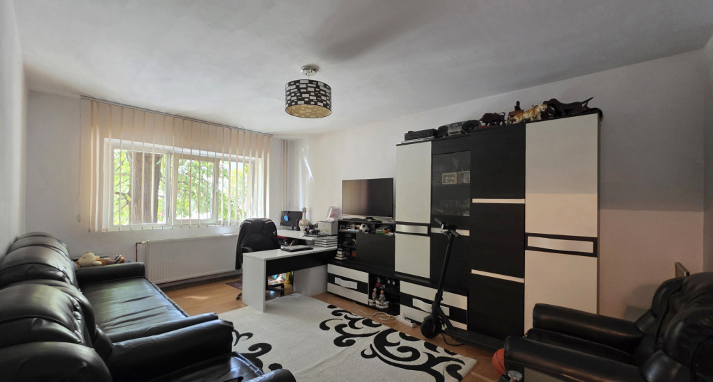 Apartament 3 camere, 65 mp, parter – Fabric, la 5 min de C