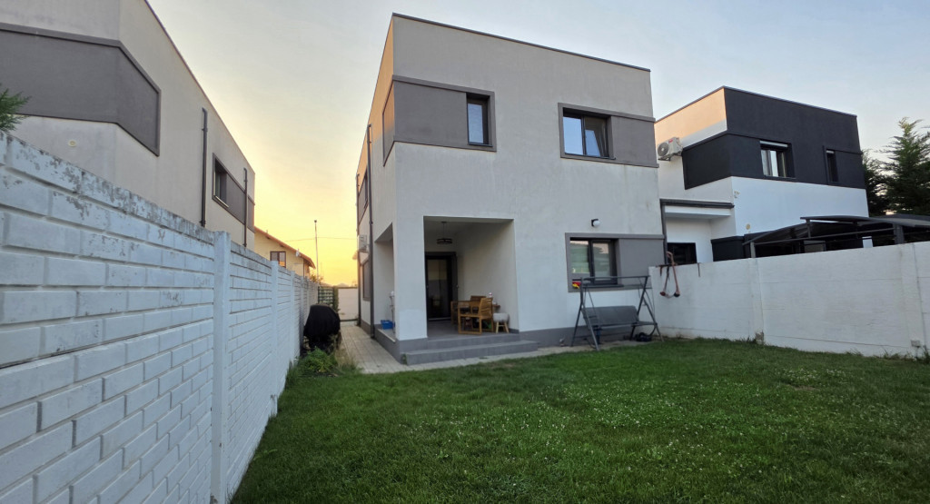 Duplex 4 camere, 3 bai, 112 mp utili, mobilat - utilat – D