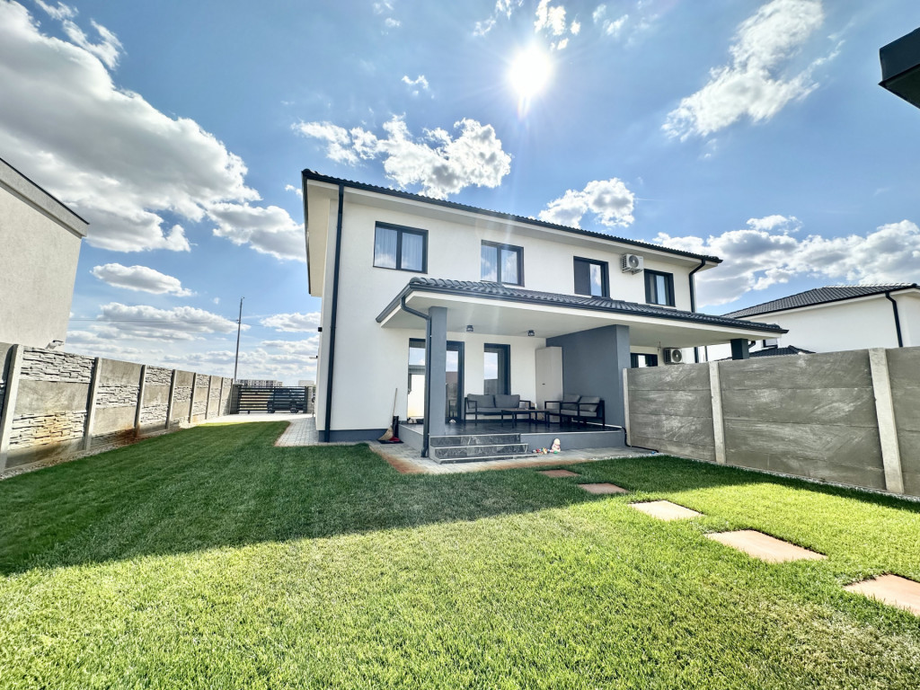Duplex cu 4 camere - zid dublu despartitor - cartier asfalta