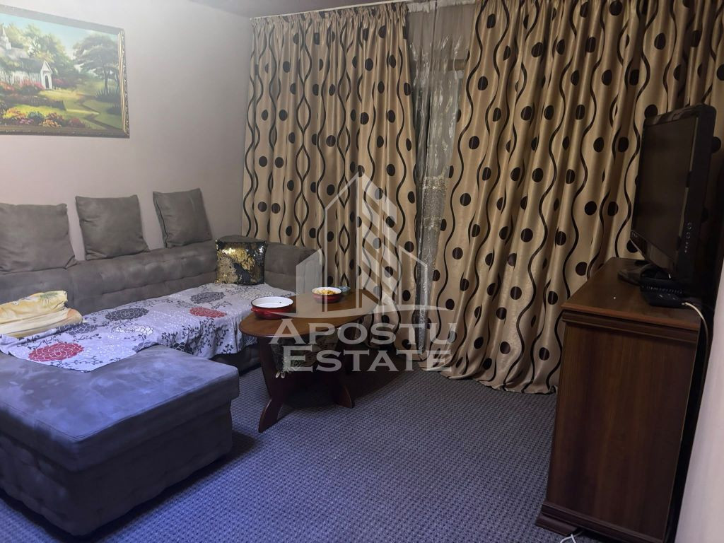 Apartament cu 2 camere de vanzare, etaj4/5, Zona Lipovei , Timisoara