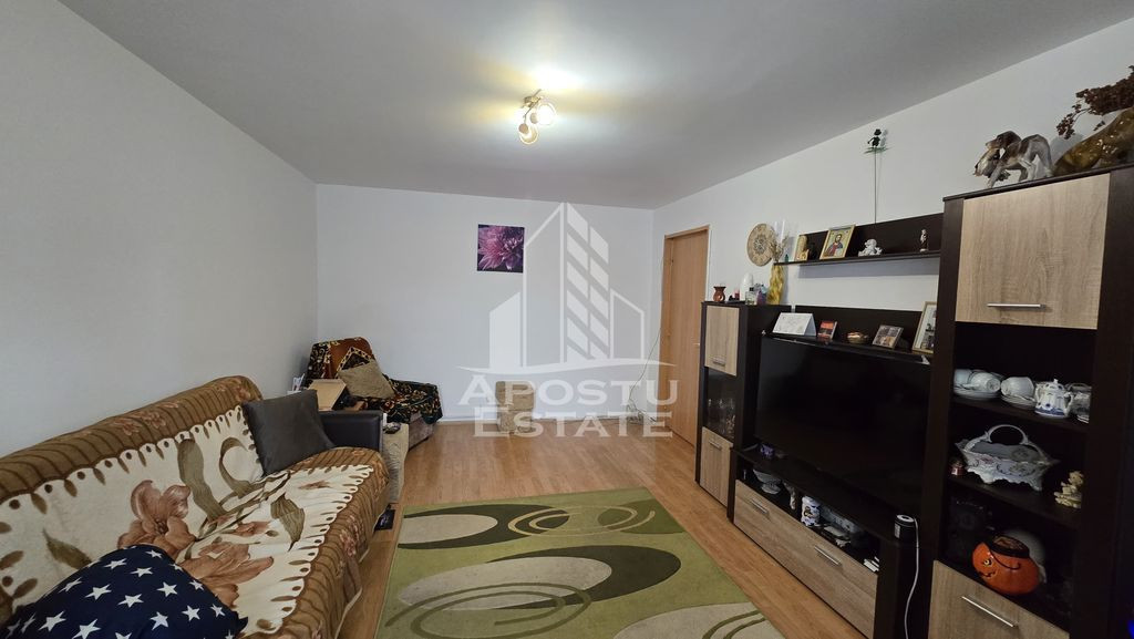 Apartament cu 4 camere de vânzare, zona Lipovei, Timișoara