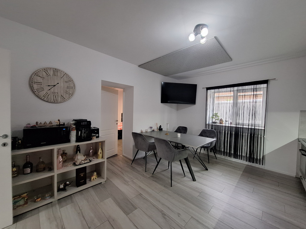 Casa moderna si spatioasa - 150 mp utili - 740 mp teren - Gi