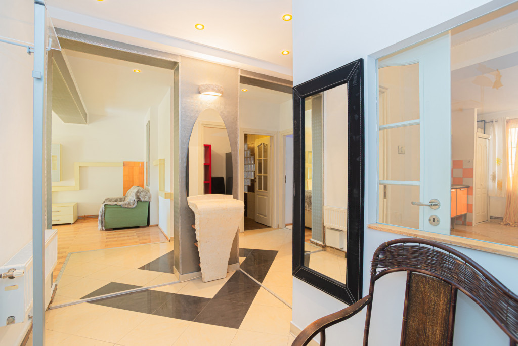 Apartament cu 2 camere, 89,95 mp utili, decomandat – Efori