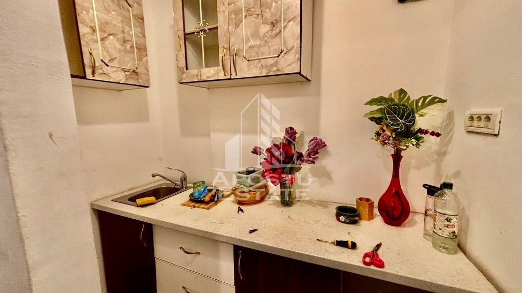 Garsoniera | Complexul Studentesc | 22 mp | Parter | 50.000 euro neg.