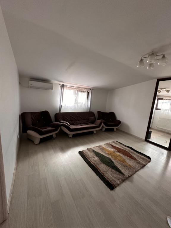 Apartament cu 2 camere de închiriat în zona Primo – Comp