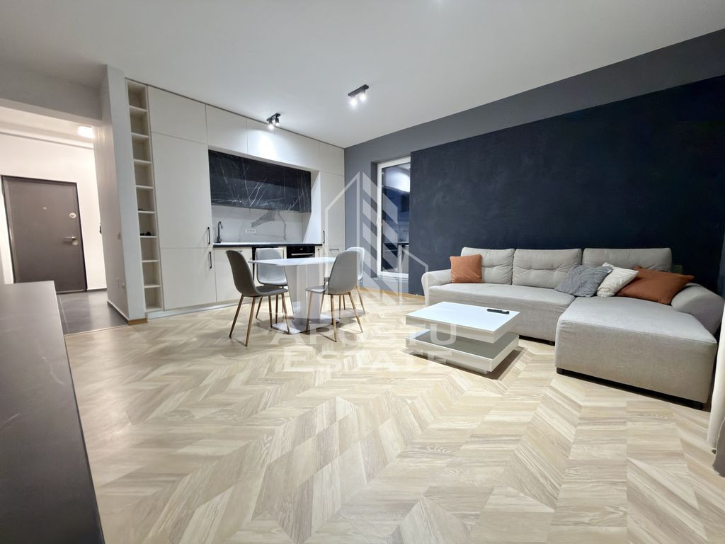 Apartament cu 2 camere mobilat si gradina de 30 mp in Giroc la asfalt.