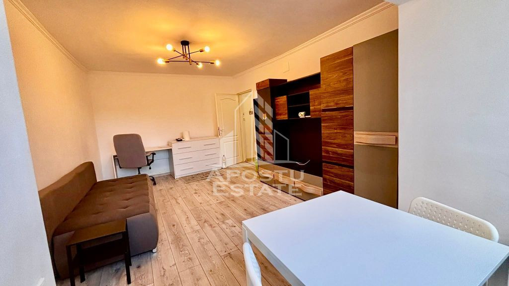 Apartament 2 camere | Spitalul Judetean | Etaj 3/5 | Renovat | Central