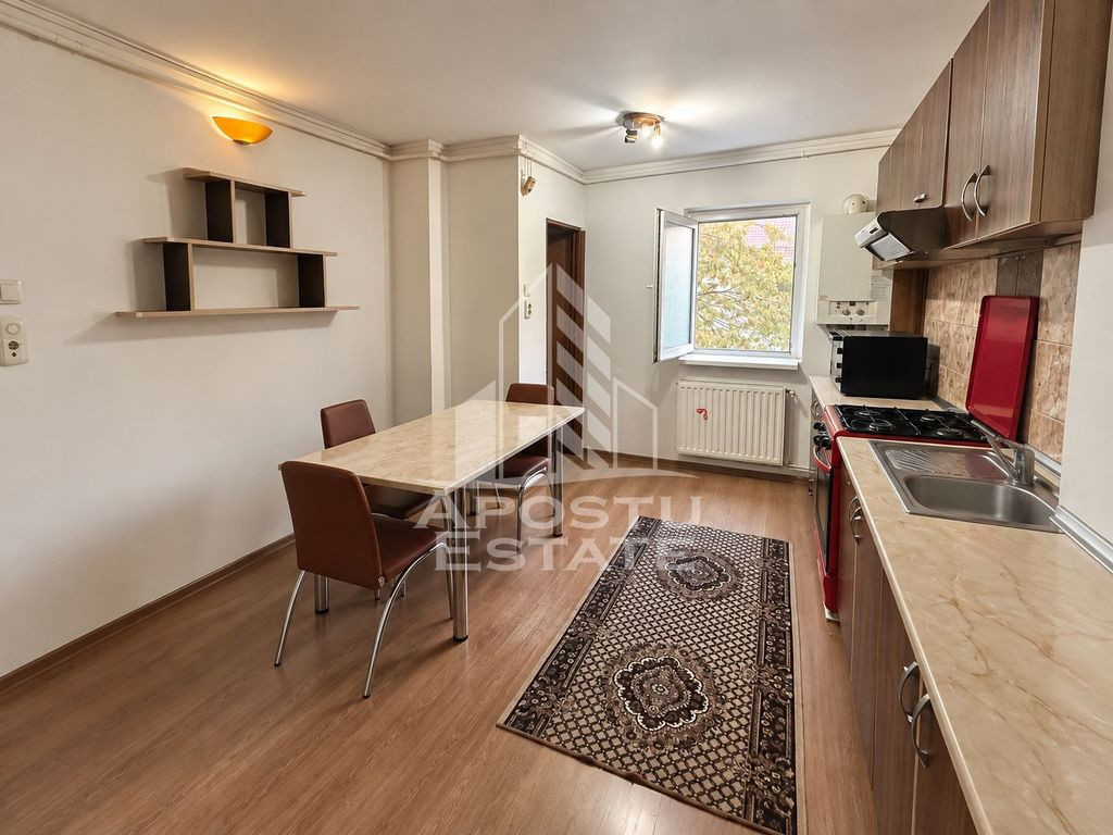 Apartament cu 3 camere,semidecomandat,centrala proprie ,zona Girocului