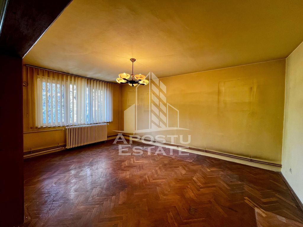 Apartament 4 camere de vanzare, zona Take Ionescu/Cardinale, Timisoara