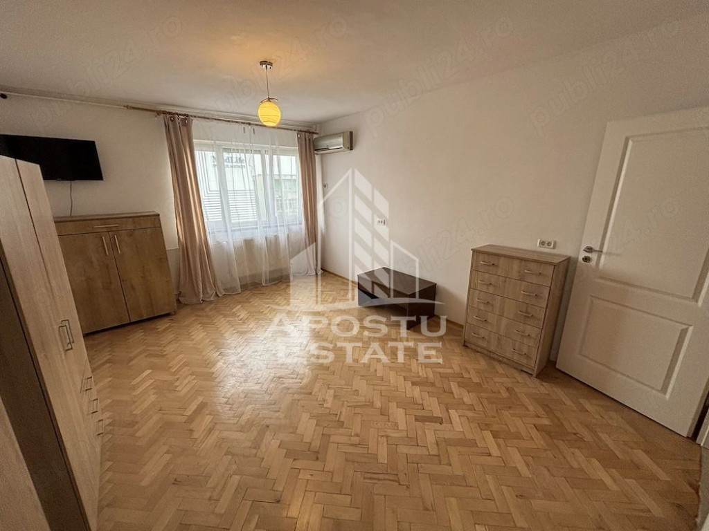 Piata Balcescu Timisoara, apartament cu o camera