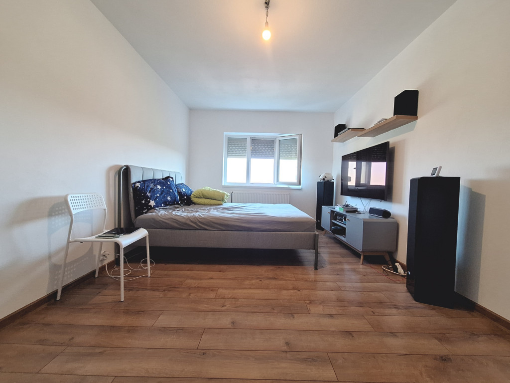 Apartament 2 camere-decomandat-47 mp-centrala proprie – Fr