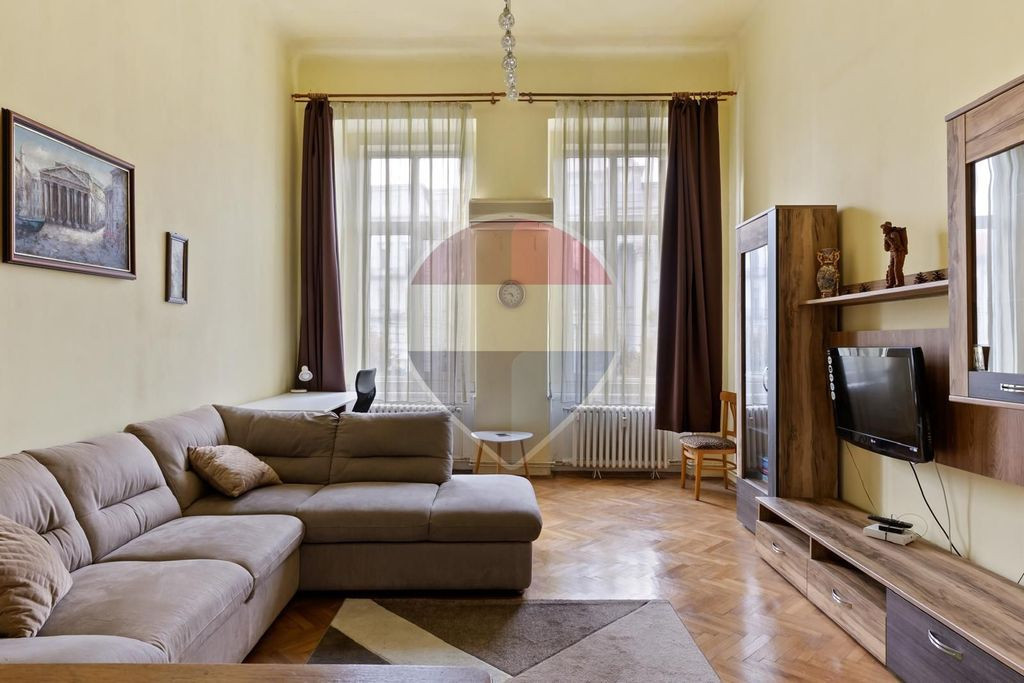 Apartament ultracentral cu 2 camere