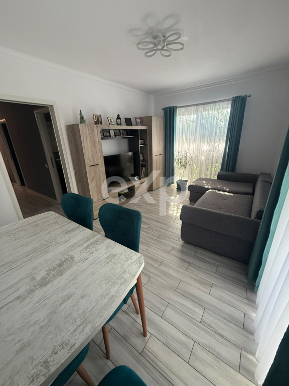 Apartament 2 camere decomandat | 56 mp + gradina | Floresti