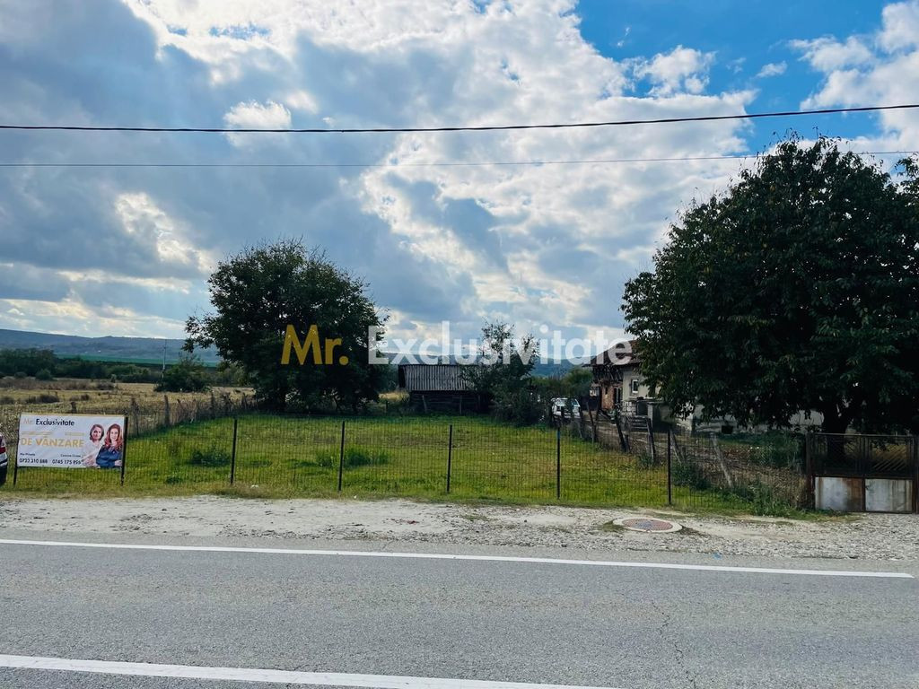 Teren intravilan - 520 mp - stradal Pitesti - Curtea de Arges