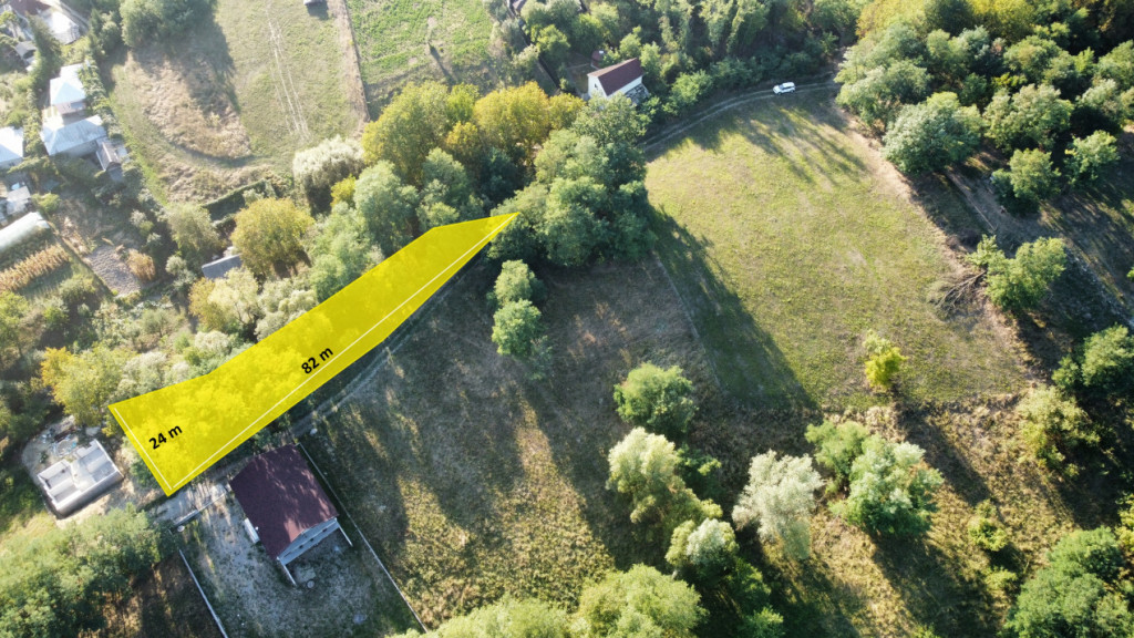 TEREN IN VLADESTI - NATURA, LINISTE SI DOAR 7 KM PANA IN CEN