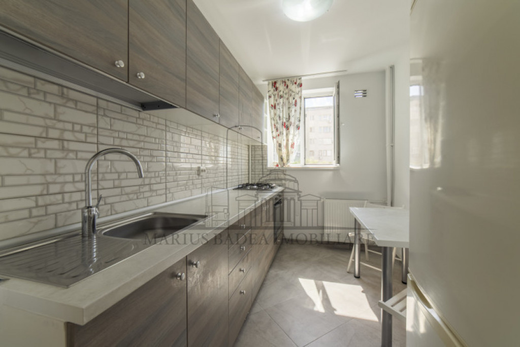 Apartament 2 camere, 50 mp, balcon, Vatra Luminoasa, 7 min m