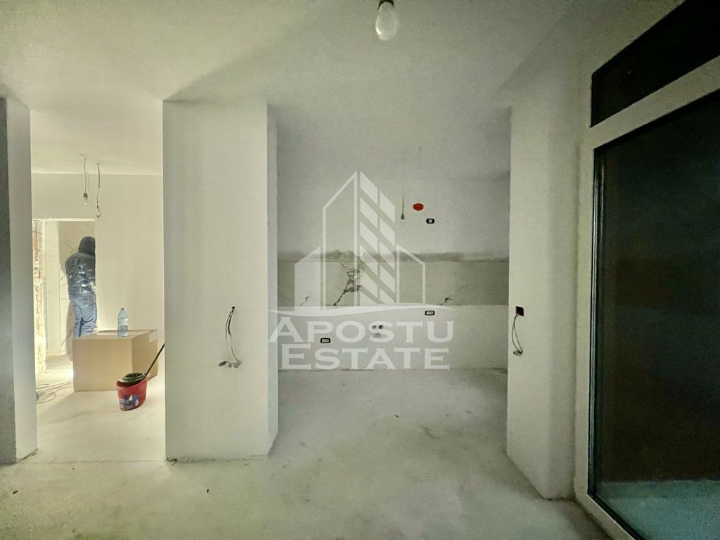 DE VANZARE Apartament doua camere cu gradina 10 mp