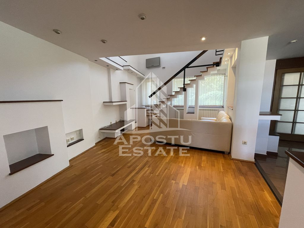 Casa de vacanta cu. teren 31.300 Nadas, 38 km de Timisoara.