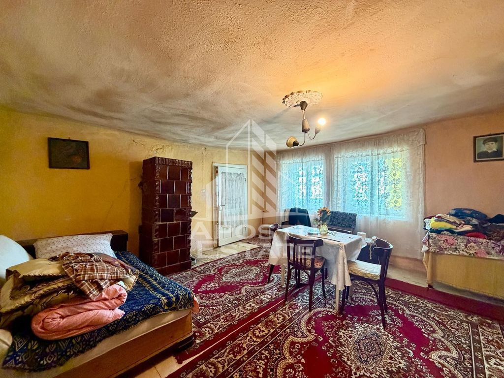 Casa individuala de vanzare, teren 1750 mp, Zona: Sanandrei