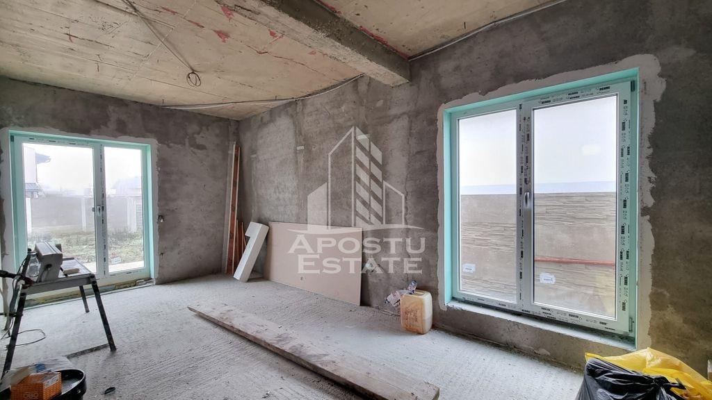 Casa individuala de vanzare la cheie, teren 570mp, Giarmata