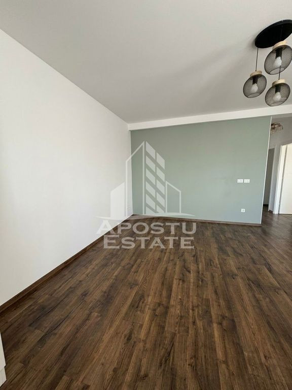 Duplex smart pe parter,4 camere,despartit prin zid dublu,Sanandrei