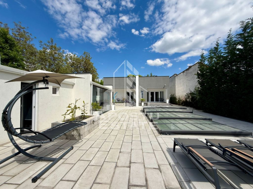 Casa individuala de vanzare cu proiect de extindere, zona Lunei