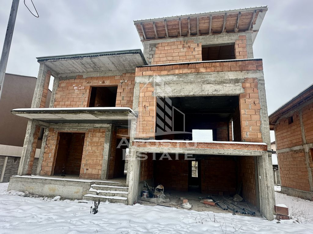 Casa individuala, la rosu, garaj incorporat, zona Eso din Giroc
