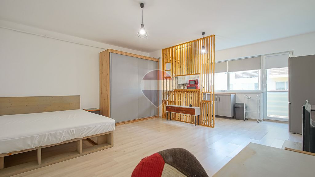Garsoniera de inchiriat, Subcetate Residence