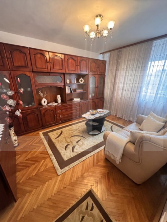 Apartament 3 camere, 56.40 mp, zona Nord-Vest