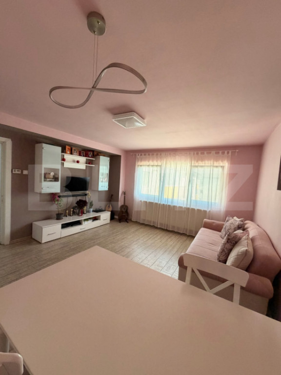 Apartament 3 camere, 82 mp, zona Sud