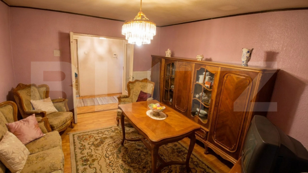 Apartament decomandat de 71 mp în Reghin!