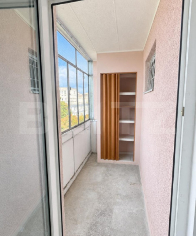 Apartament 3 camere, 70 mp, zona Liliacului