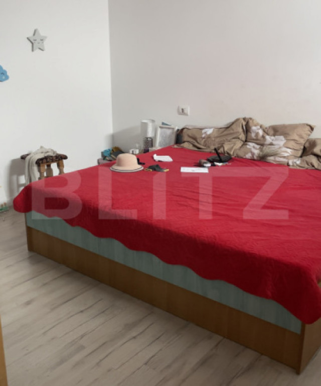 Casă de vânzare, 250 mp, zona Centrală - Călinești