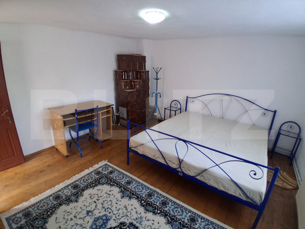 Casă cu 3 camere, 120 mp, zona Nord-Vest