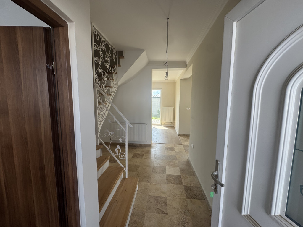 Casa insiruita Giroc, 4 camere, 86 mp, 2 bai