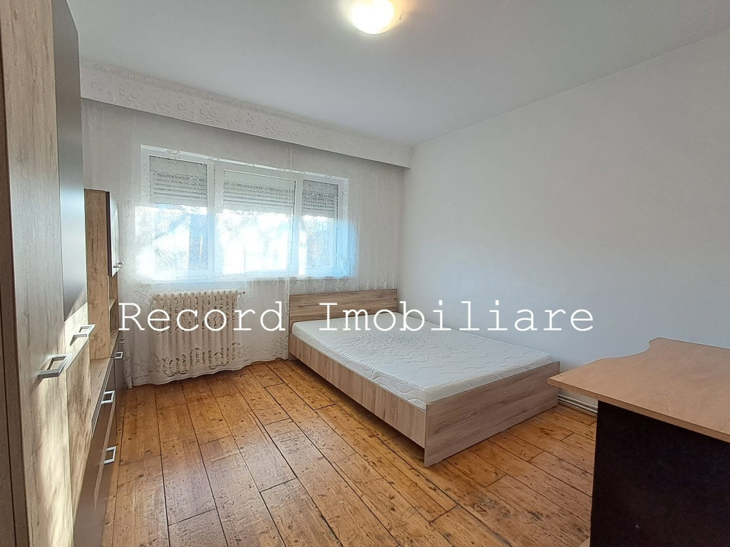 Apartament 3 camere decomnadat, 2 bai, Zona Kaufland Manastur, Cluj