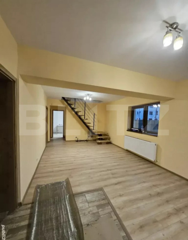 Casa/Vila de inchiriat, 90 mp, zona Granit