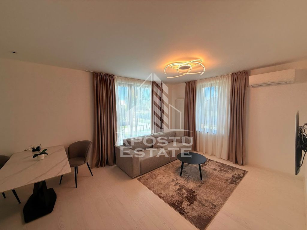 Apartament cu 2 camere de inchiriat-lux, loc de parcare, Dumbravita