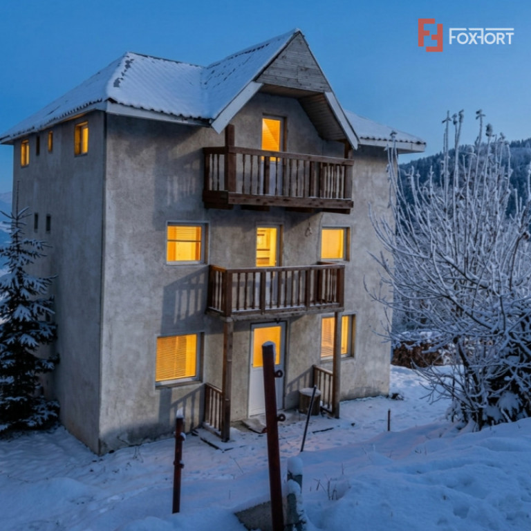 Cabana 10 camere, 4 nivele, Straja, Hunedoara, pretabil inve
