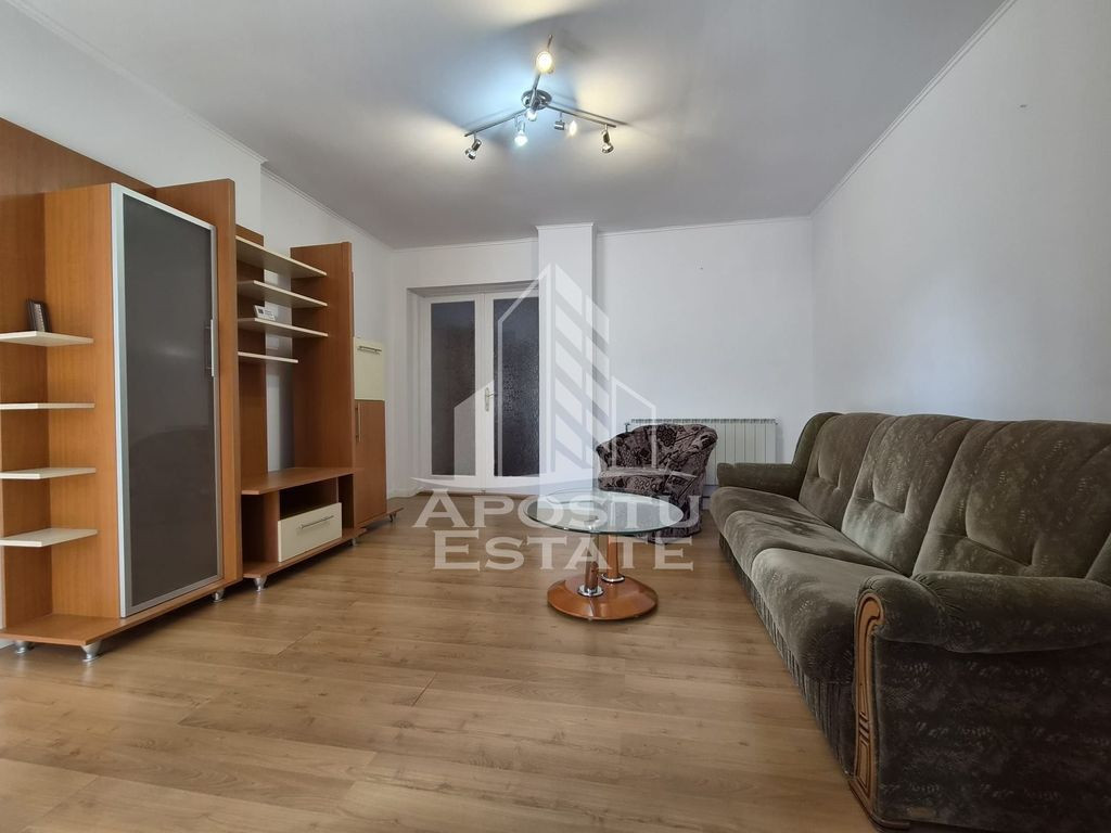 Casa cu doua apartamente,zona Gradiste